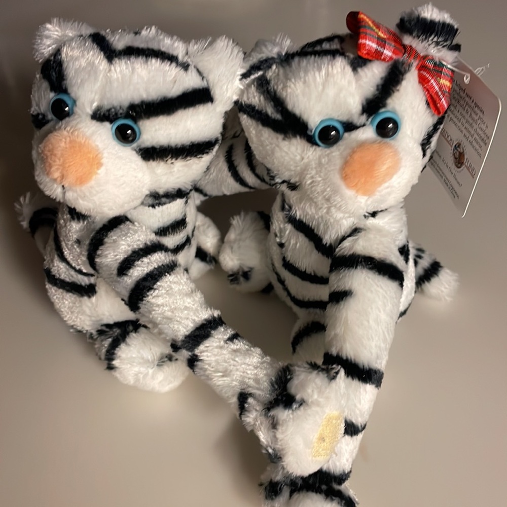 Huggable plush - Picture 4 of 4